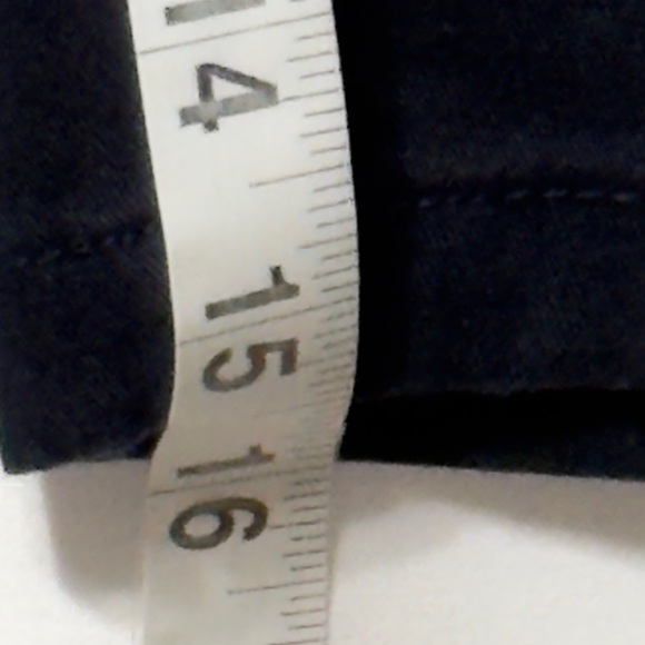 NEW Gloria Vanderbilt Women's Black Capris Size 8 ~ Perfect - Picture 11 of 13